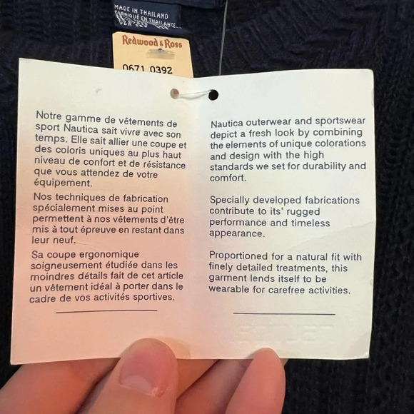 Nautica mens navy blue sweater. Size XL. NWT. Linen and cotton blend. - Picture 6 of 8